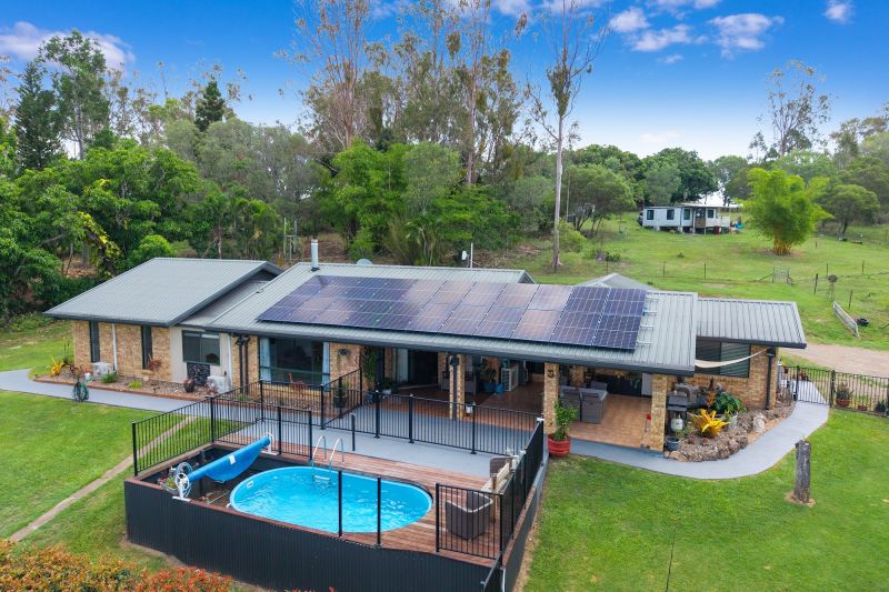 912 Mungar Rd, Grahams Creek, QLD 4650