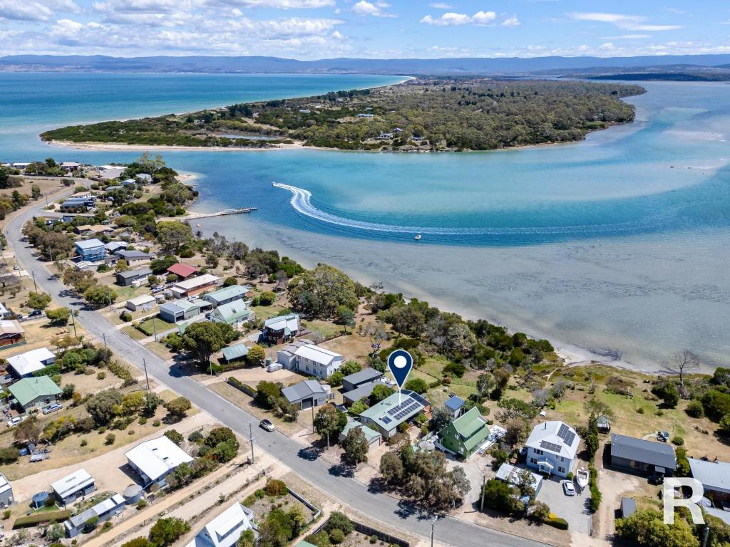 22 Swanwick Dr, Coles Bay, TAS 7215