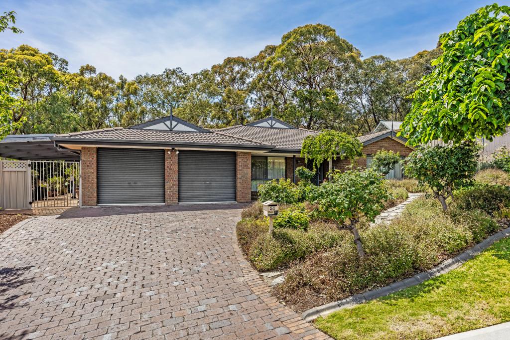 51 Horseshoe Dr, Woodcroft, SA 5162