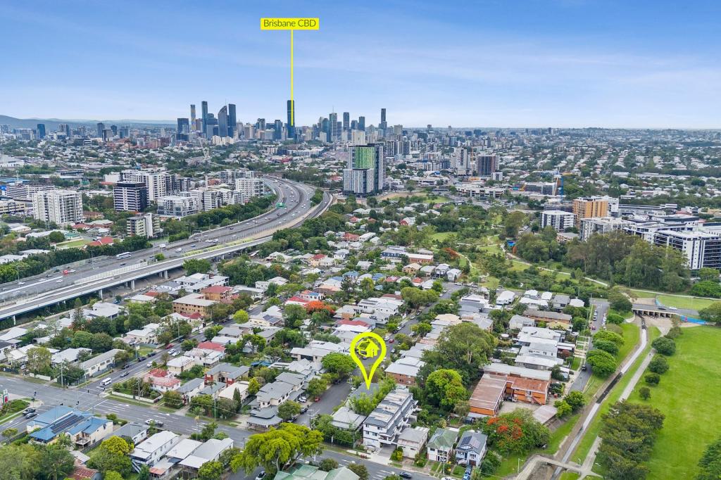 1/42 Baron St, Greenslopes, QLD 4120