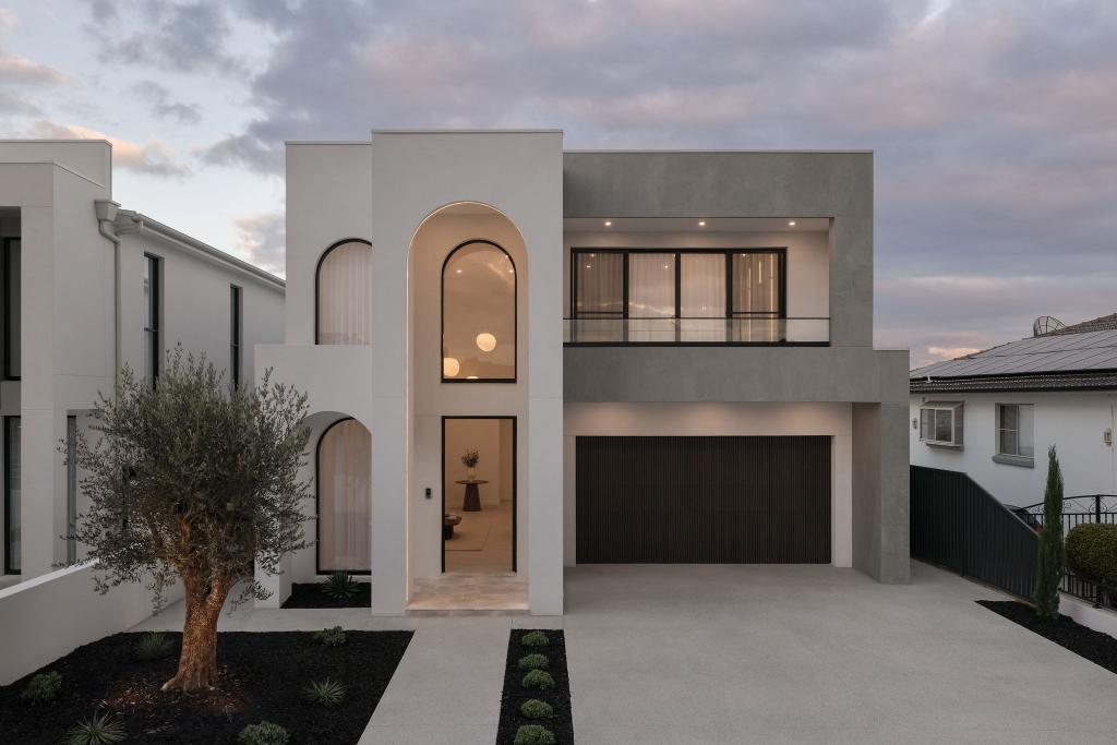 68 Brisbane Rd, St Johns Park, NSW 2176