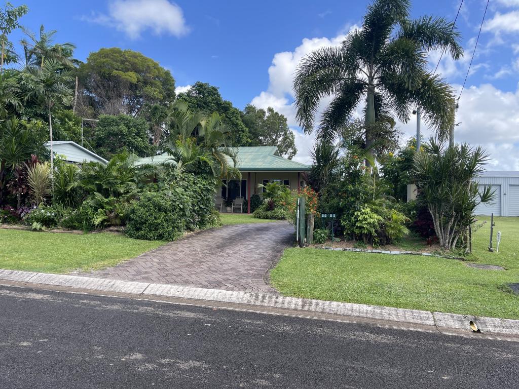 Unit B/5 Buccaneer St, South Mission Beach, QLD 4852