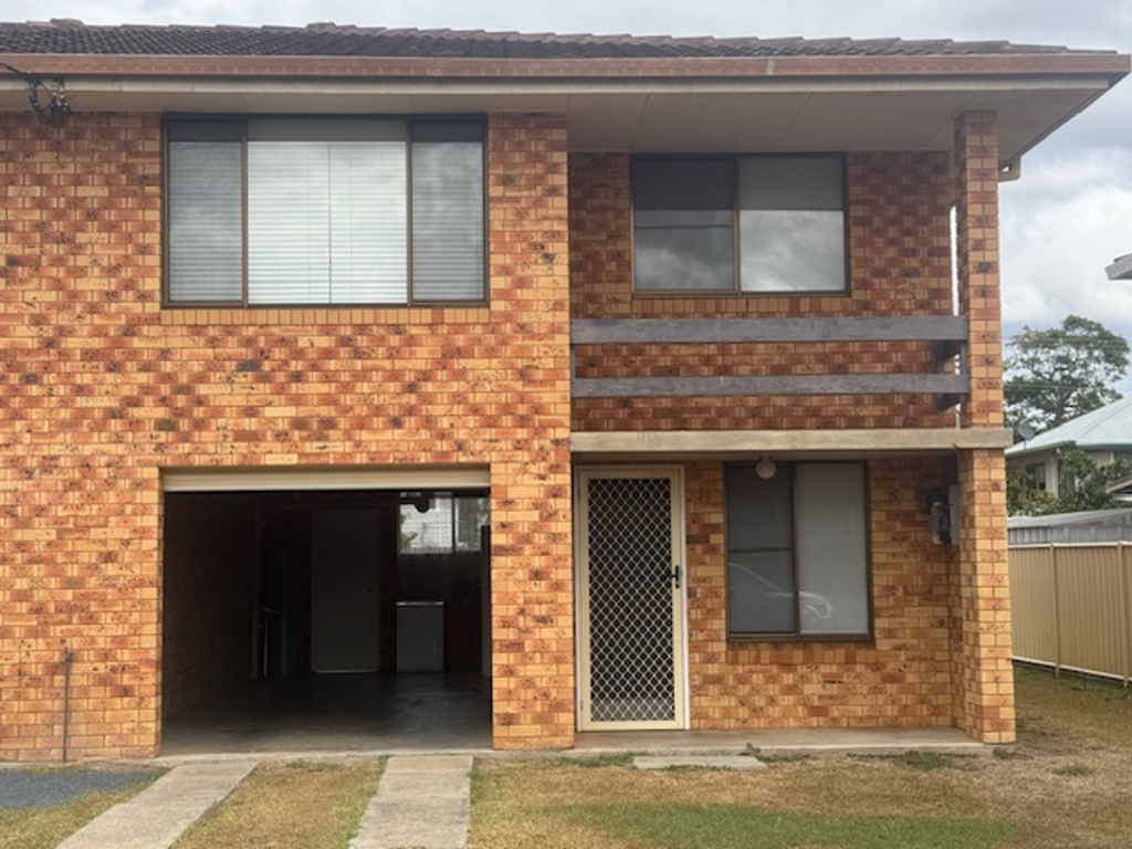 2/8 Gosford Cl, Grafton, NSW 2460