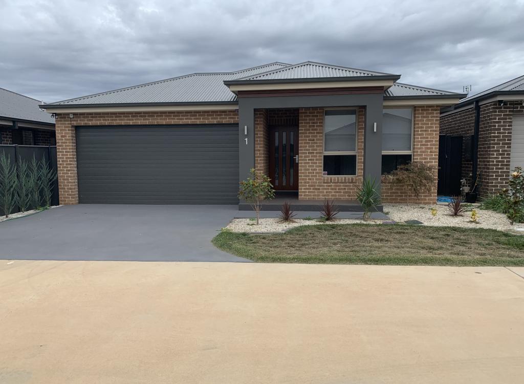 1/26 Telopea Way, Orange, NSW 2800