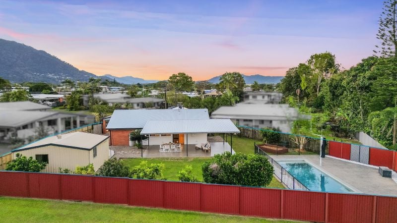 1 Sorrento St, Woree, QLD 4868