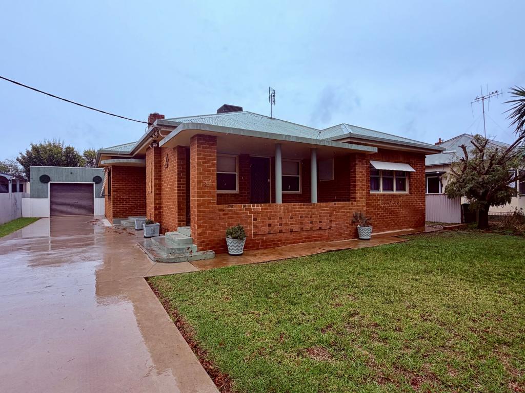24 Close St, Parkes, NSW 2870