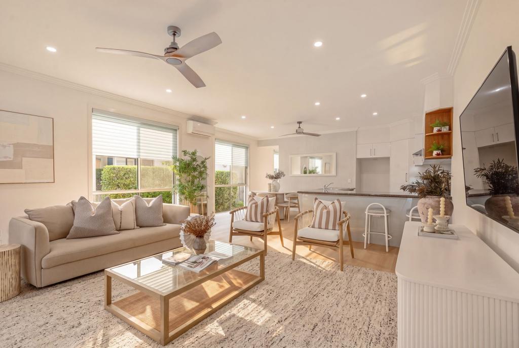 1/30 Abalone Ave, Paradise Point, QLD 4216