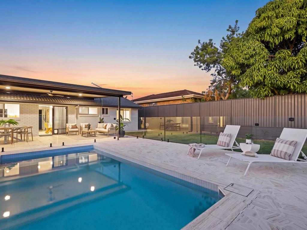 11 Walabah Dr, Ashmore, QLD 4214
