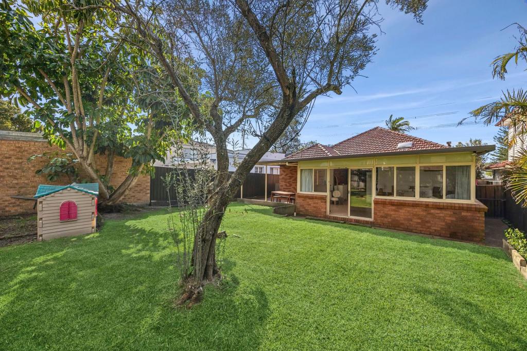 95 Warringah Rd, Narraweena, NSW 2099