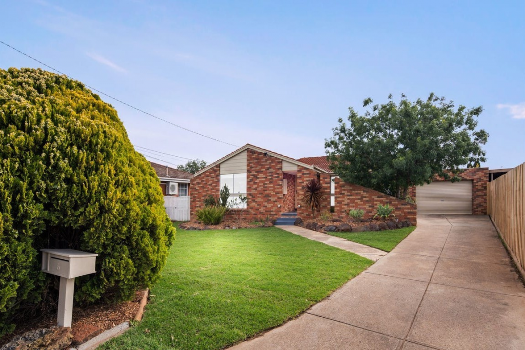 6 Somerset Cl, Werribee, VIC 3030