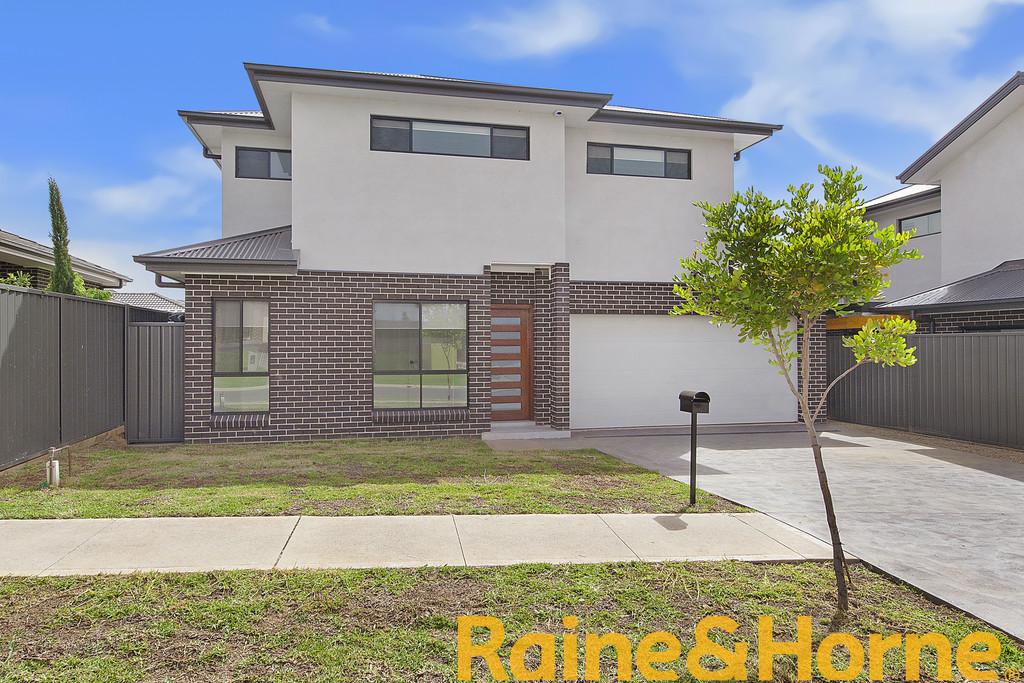 23 Atlantis Cres, Gregory Hills, NSW 2557