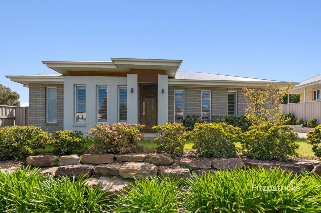 1/10 Murndal Pl, Bourkelands, NSW 2650