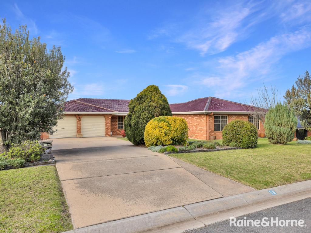 19 Lorimer St, Llanarth, NSW 2795