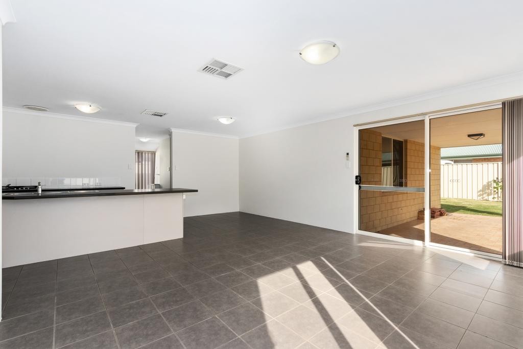 31 Daviesia Turn, Success, WA 6164