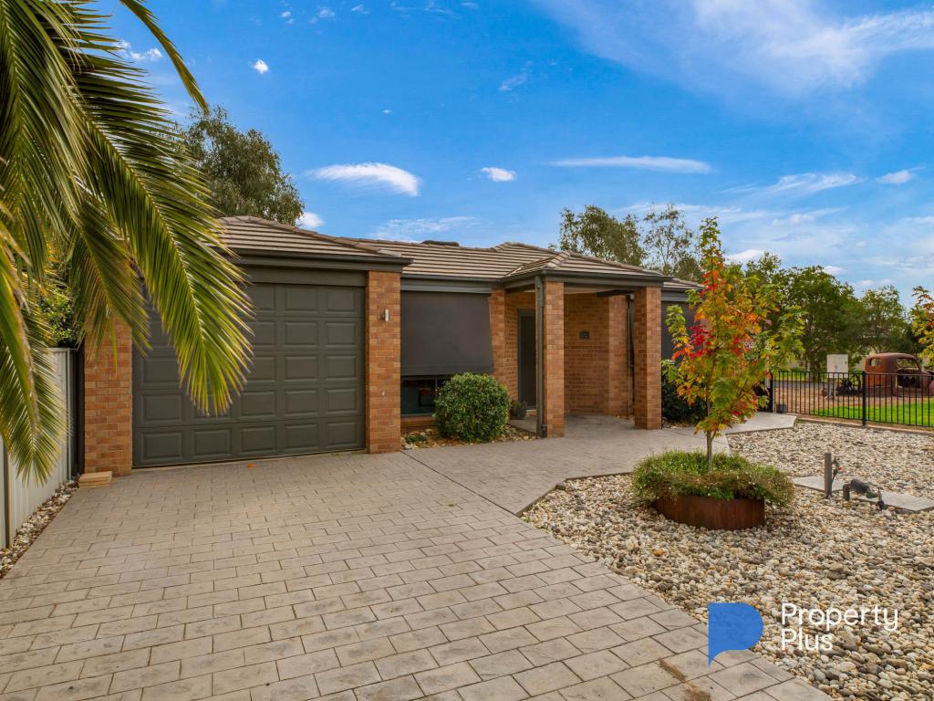 4 Echuca Rd, Rochester, VIC 3561