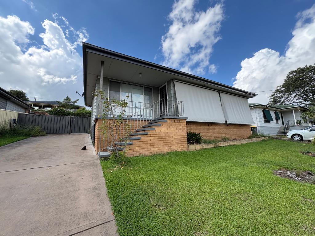 13 Hillside Cl, Raymond Terrace, NSW 2324