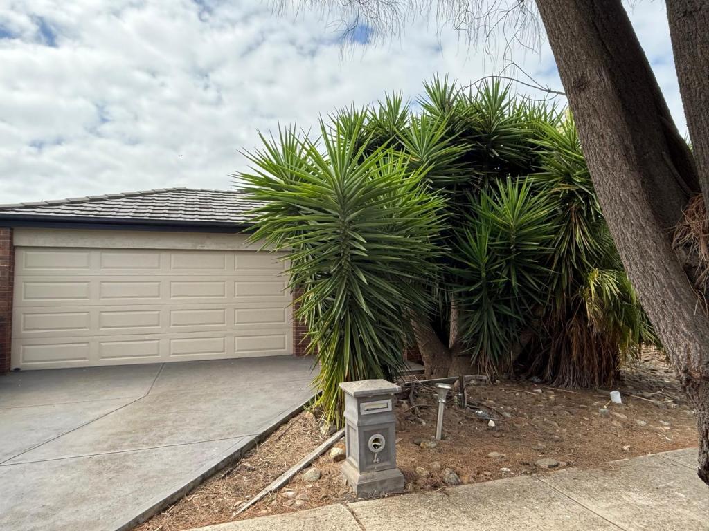 4 Blackbox Pl, Brookfield, VIC 3338
