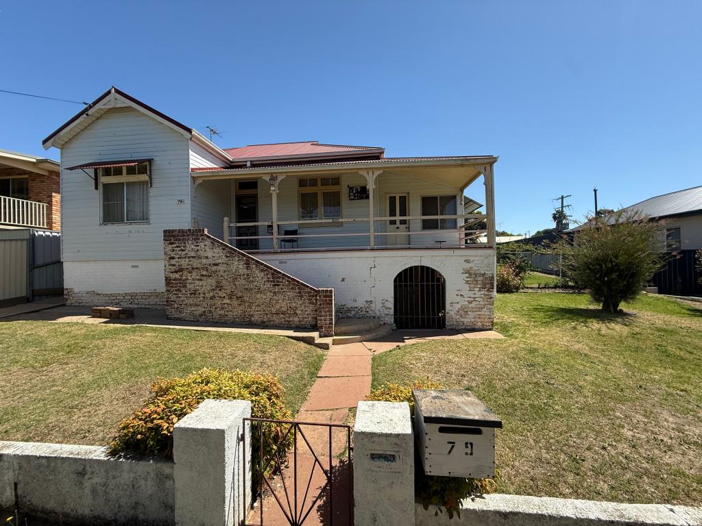 79 Brock St, Young, NSW 2594
