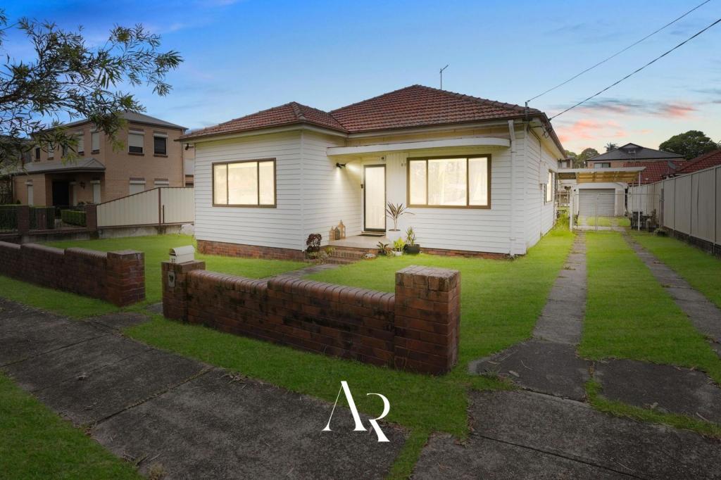 37 REMLY ST, ROSELANDS, NSW 2196