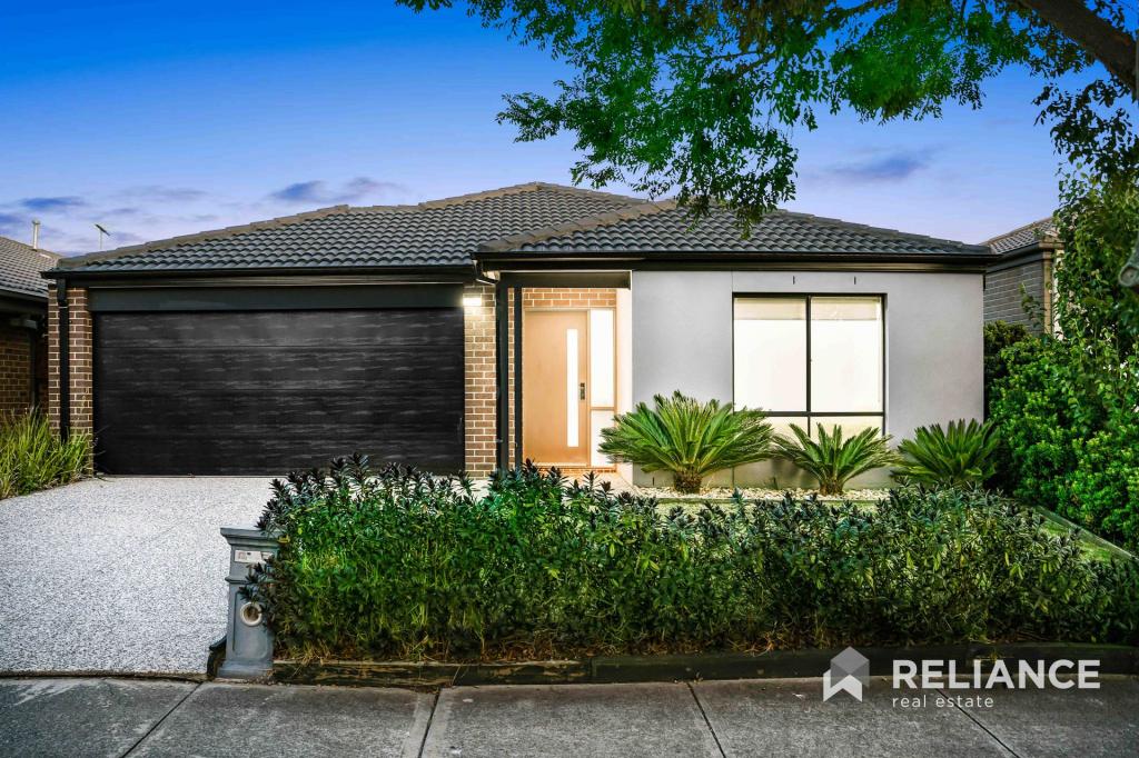 11 POTTERY AVE, POINT COOK, VIC 3030