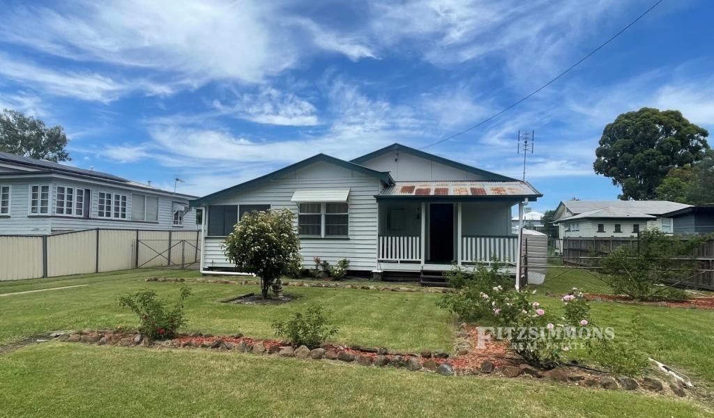 4 BESSIE ST, DALBY, QLD 4405