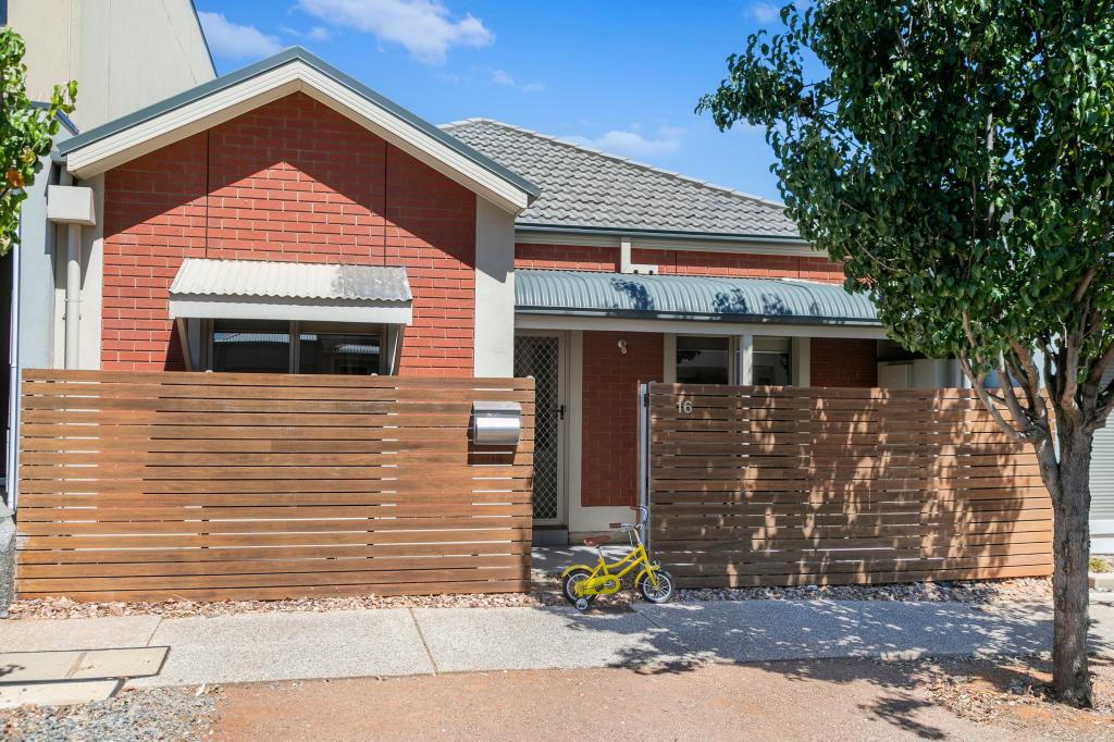 16 Hinckley St, Blakeview, SA 5114