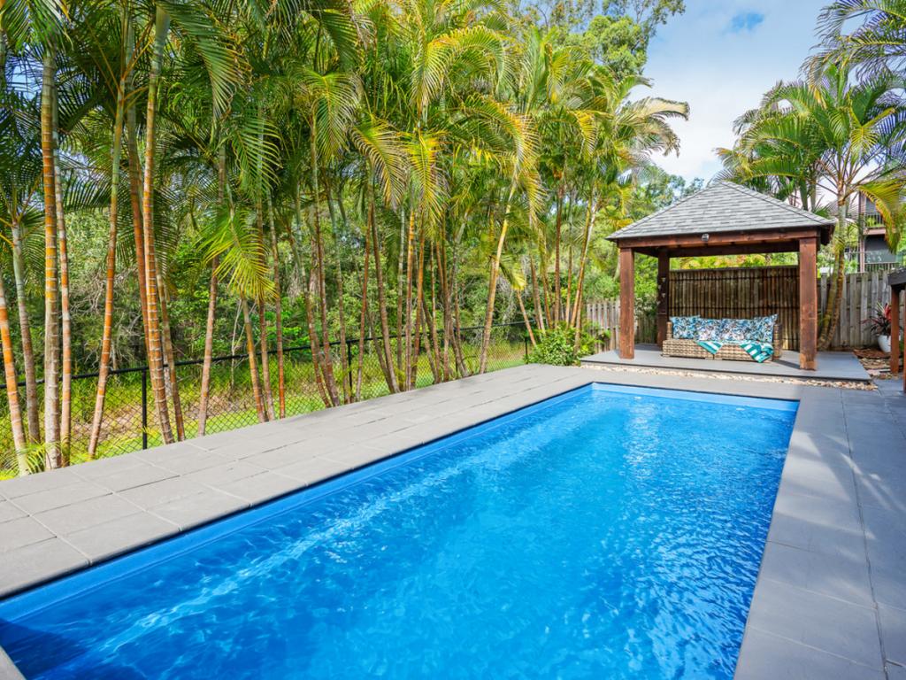 54 Cobb & Co Dr, Oxenford, QLD 4210