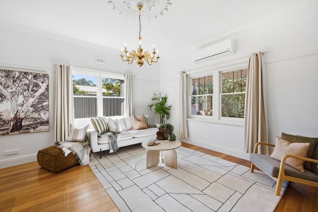 81 Mount Dandenong Rd, Ringwood East, VIC 3135