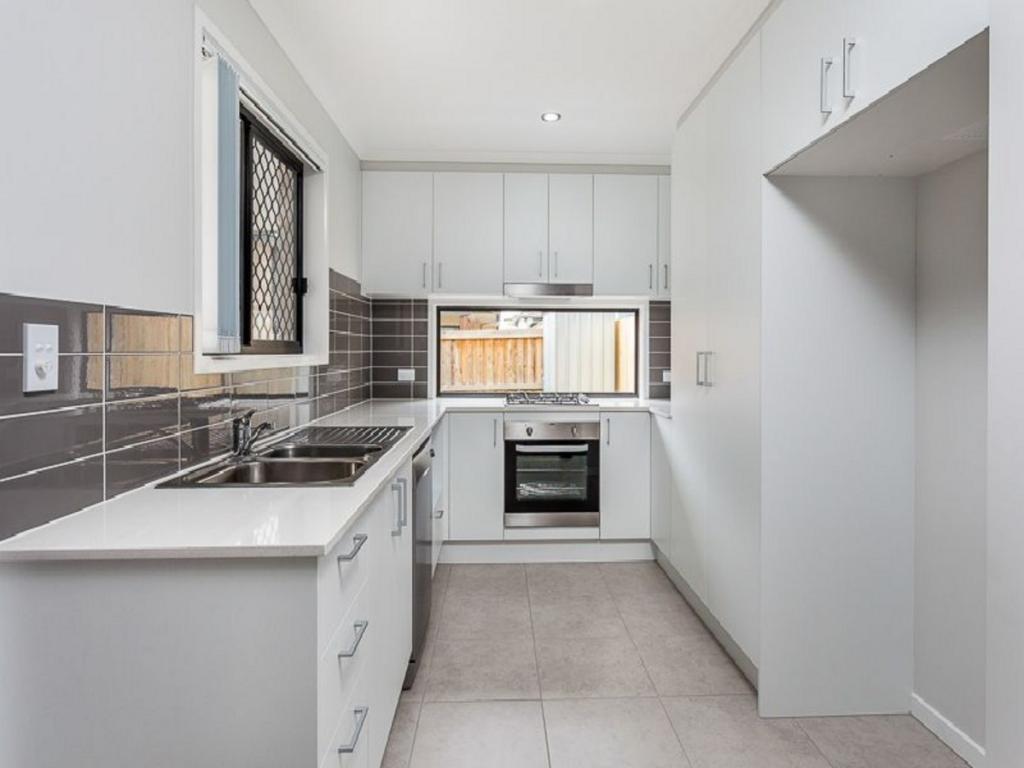 2/37 Champion Cres, Griffin, QLD 4503