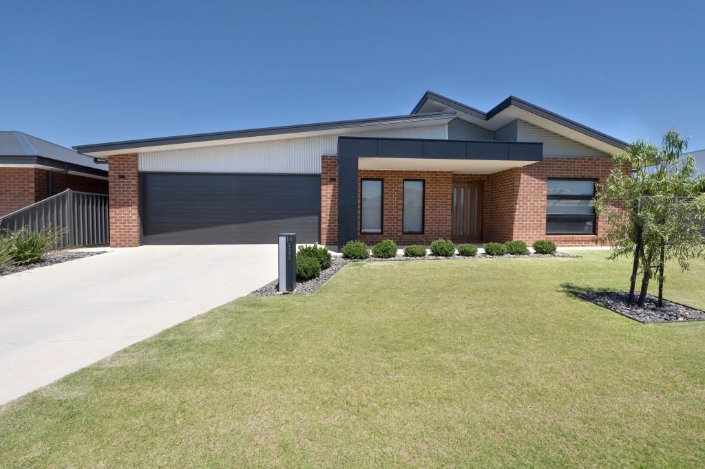 11 Bramble Dr, Swan Hill, VIC 3585