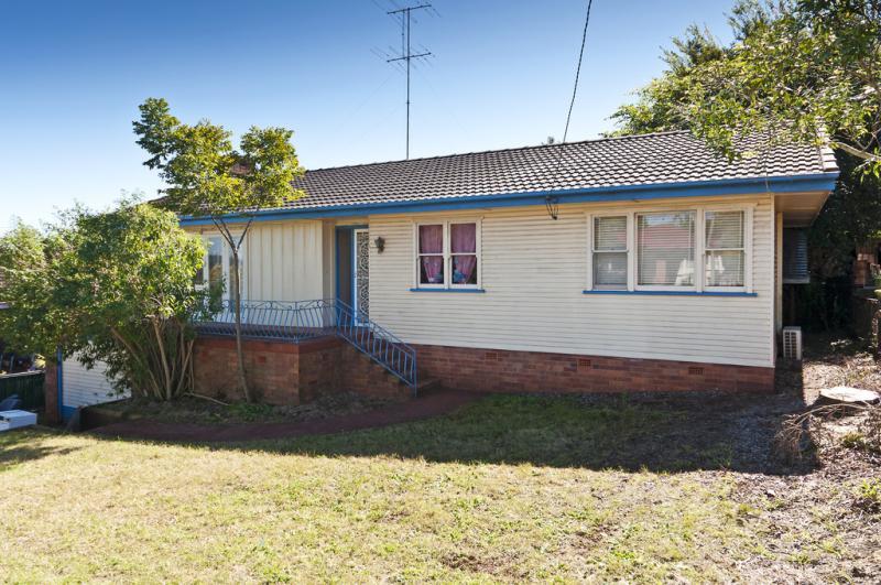 77 North St, Harlaxton, QLD 4350