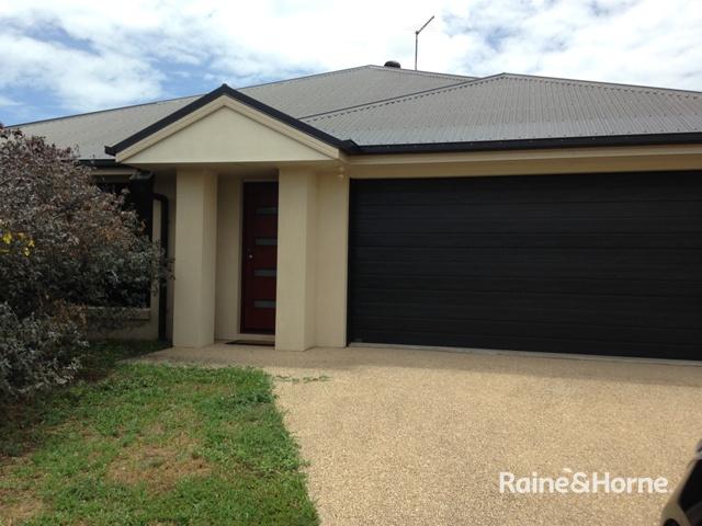 2/101 Whitehaven Dr, Blacks Beach, QLD 4740