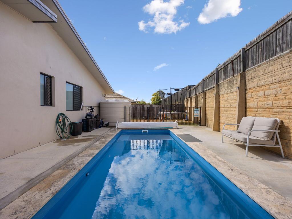 34 Noblewood Cres, Fernvale, QLD 4306