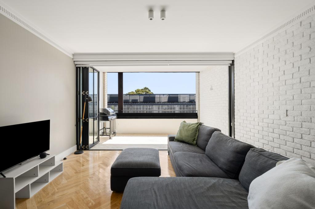 403/17-19 DANKS ST, WATERLOO, NSW 2017