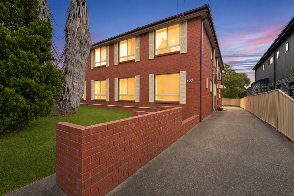 2/107 Amy St, Regents Park, NSW 2143