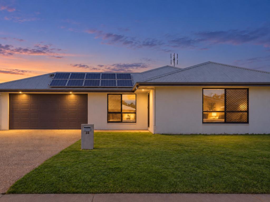 22 Heather Ave, Rasmussen, QLD 4815