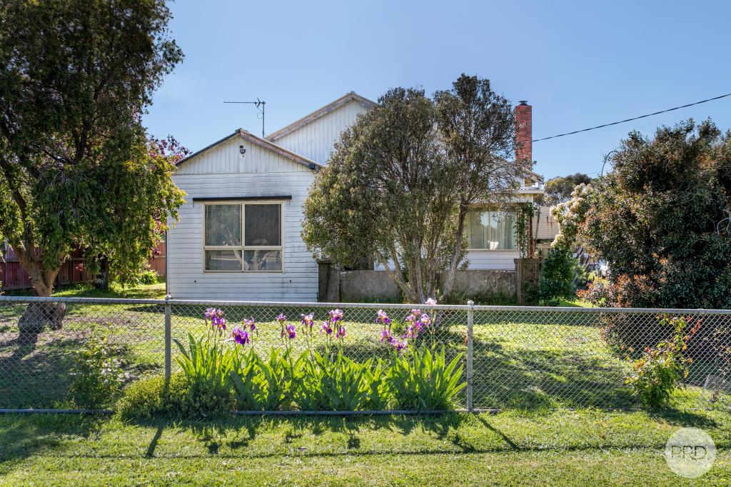 14 Beaufort Rd, Skipton, VIC 3361