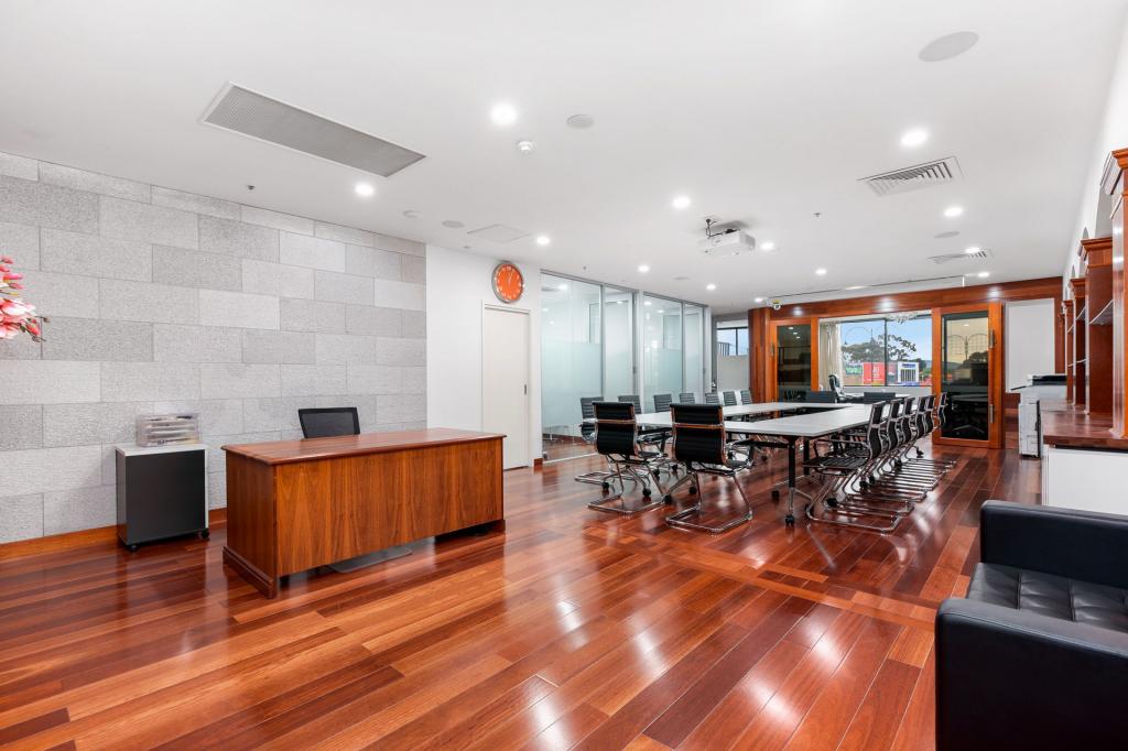 402/39 KINGSWAY, GLEN WAVERLEY, VIC 3150