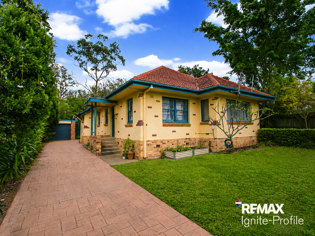 707 Cavendish Rd, Holland Park, QLD 4121