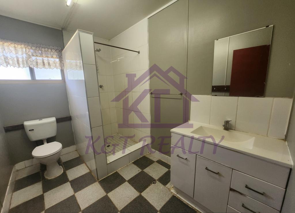 28 Mill St, Pentland, QLD 4816