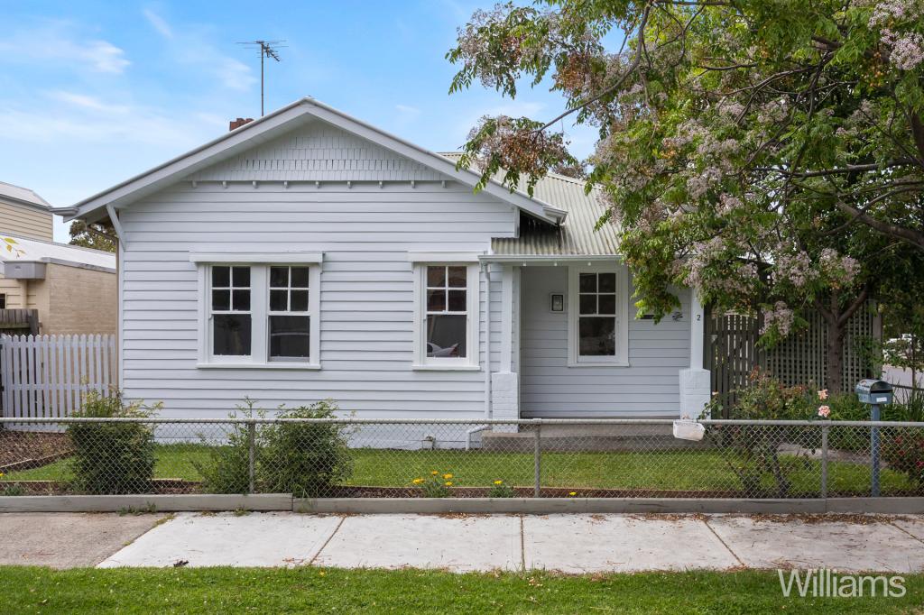 2 Effingham Rd, Newport, VIC 3015
