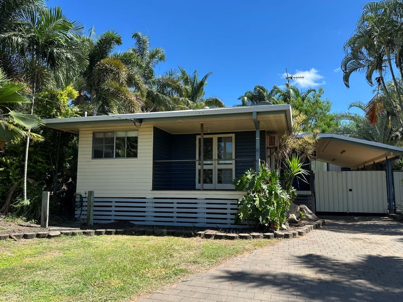 2 Burke Dr, Moranbah, QLD 4744