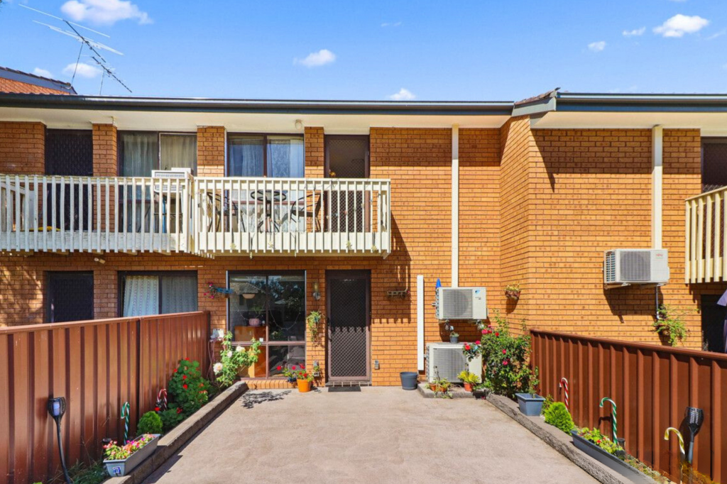 4/4 Highfield Rd, Quakers Hill, NSW 2763