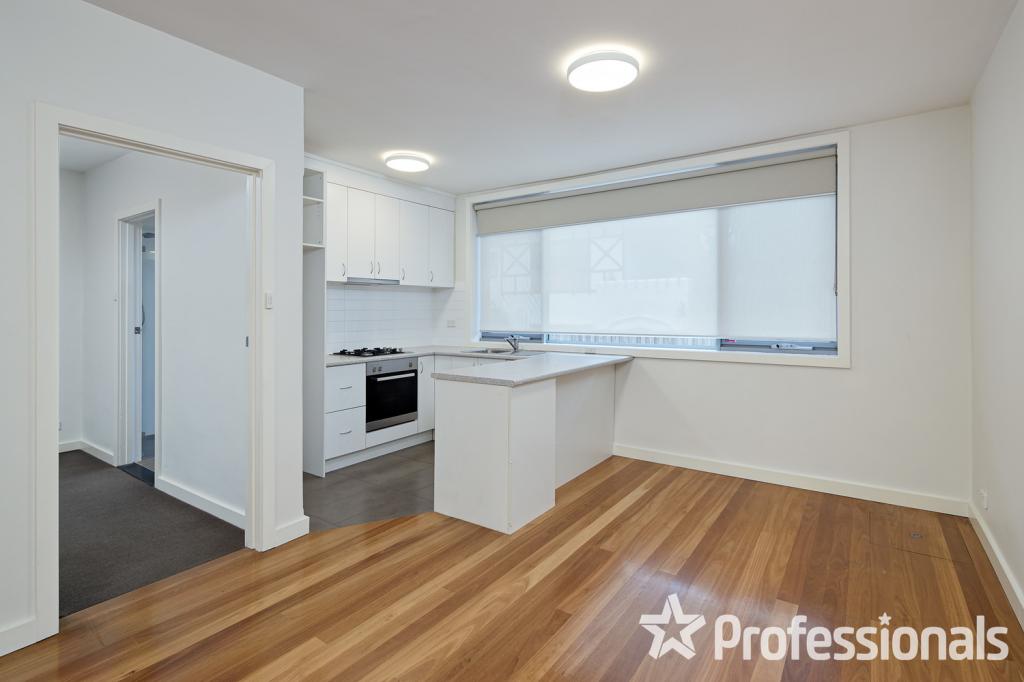 2/4 Burnett St, St Kilda, VIC 3182