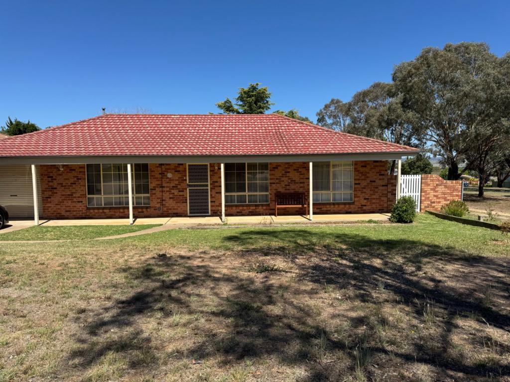 10 Swanbrooke St, Windradyne, NSW 2795