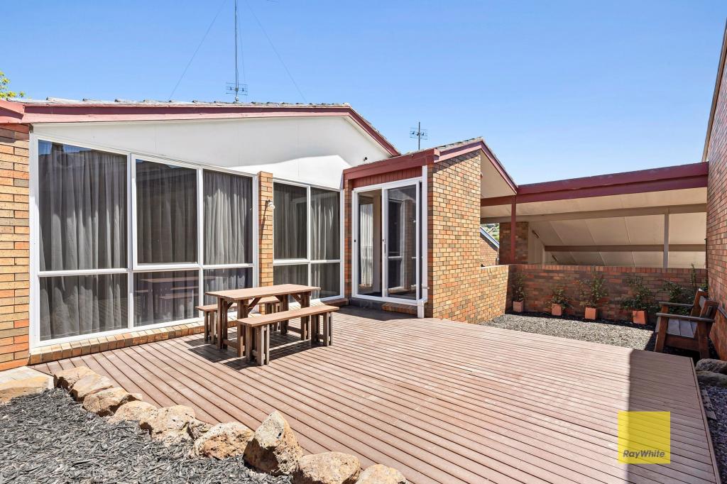 2/1 SYLVAN CT, NEWTOWN, VIC 3220