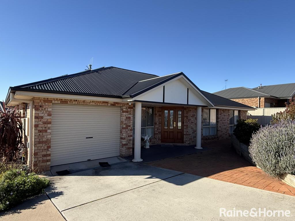 1/7 Whitney Pl, Orange, NSW 2800
