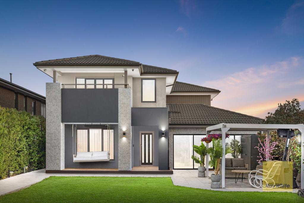 43 PEROOMBA DR, POINT COOK, VIC 3030