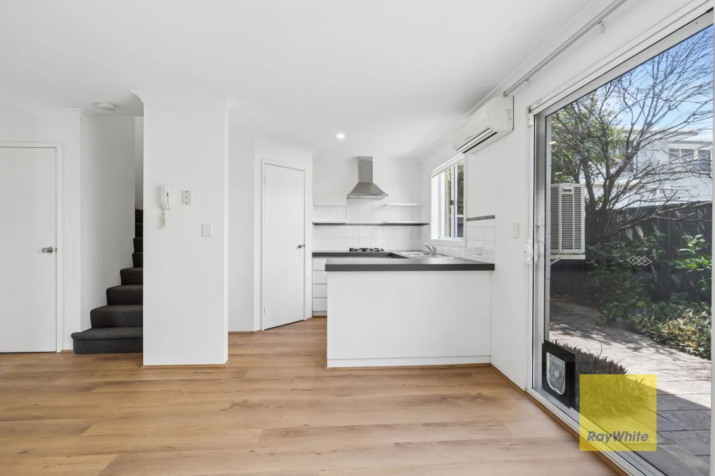 3/4 Stanbury Cres, Morley, WA 6062