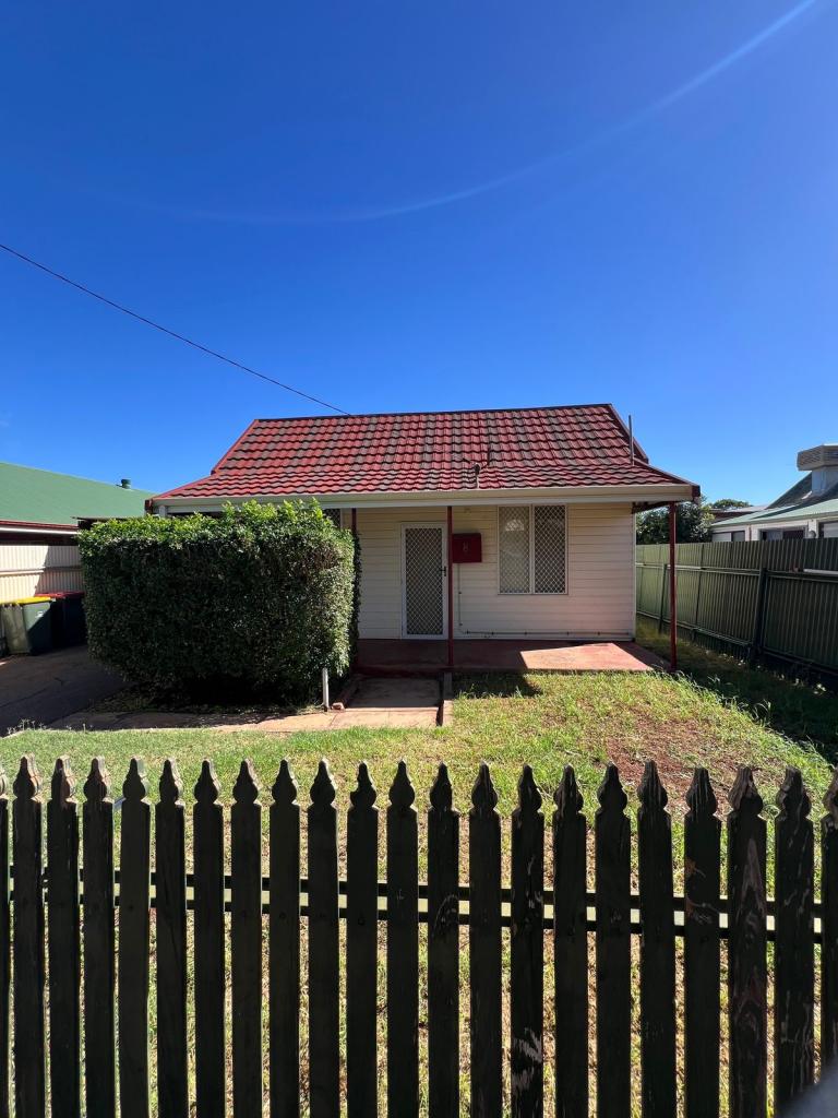 8 Boundary St, South Kalgoorlie, WA 6430